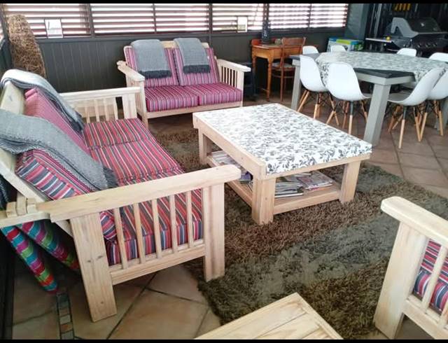 4 BEDROOM HOUSE FOR SALE IN COSMOSRAND